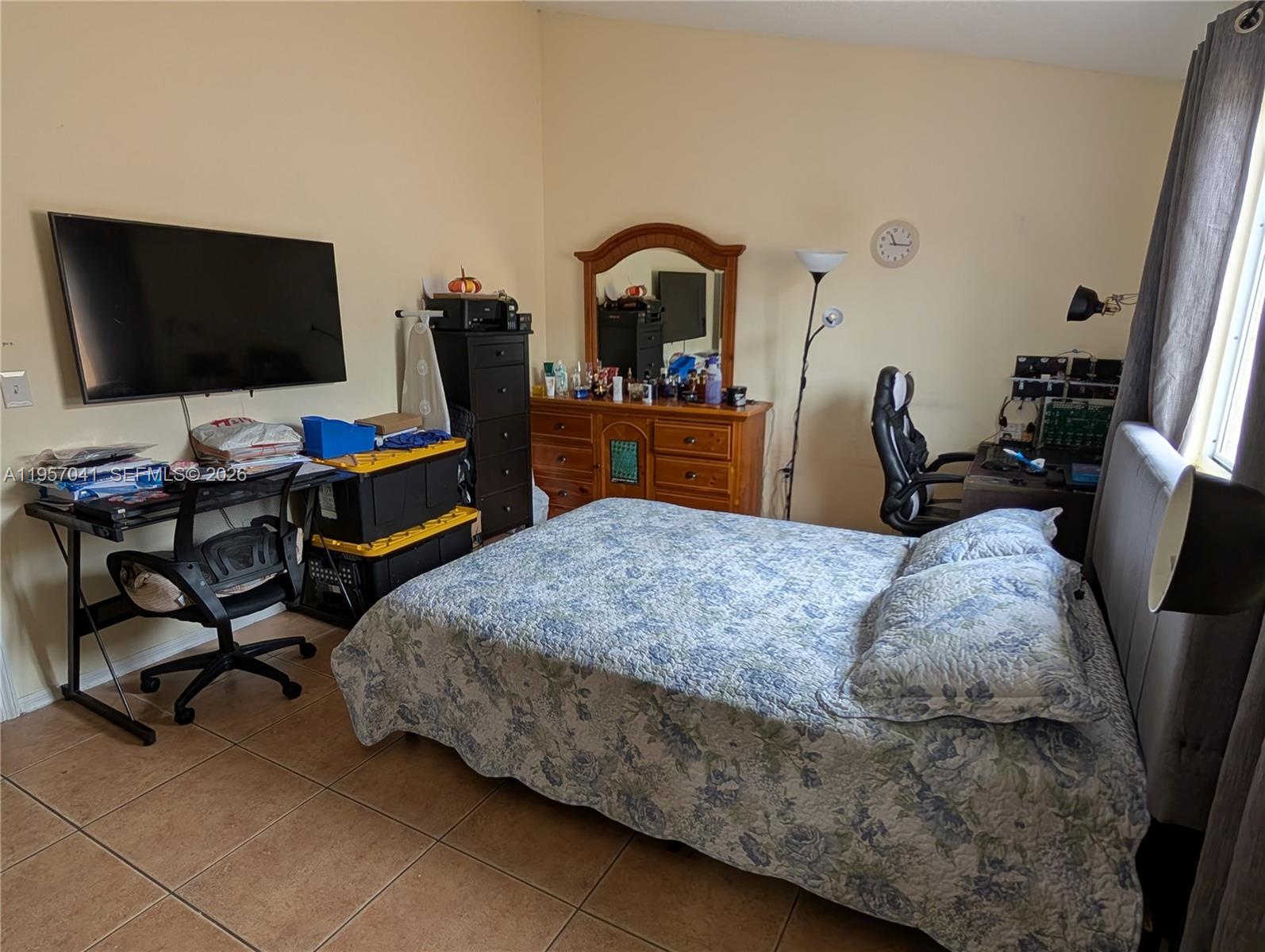 PASEO REAL CONDO - Residential