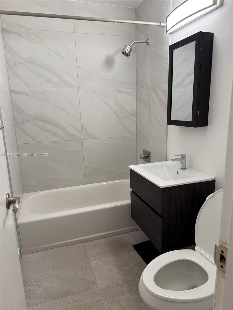 CORAL GABLES GRANADA SEC - Residential Lease