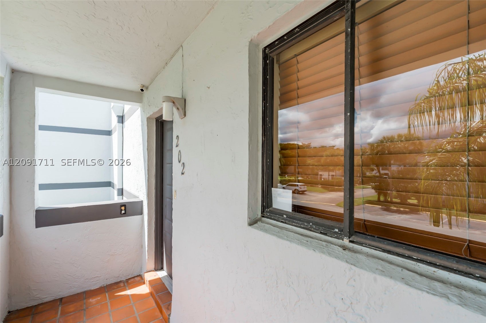 161 Lakeview Dr 202