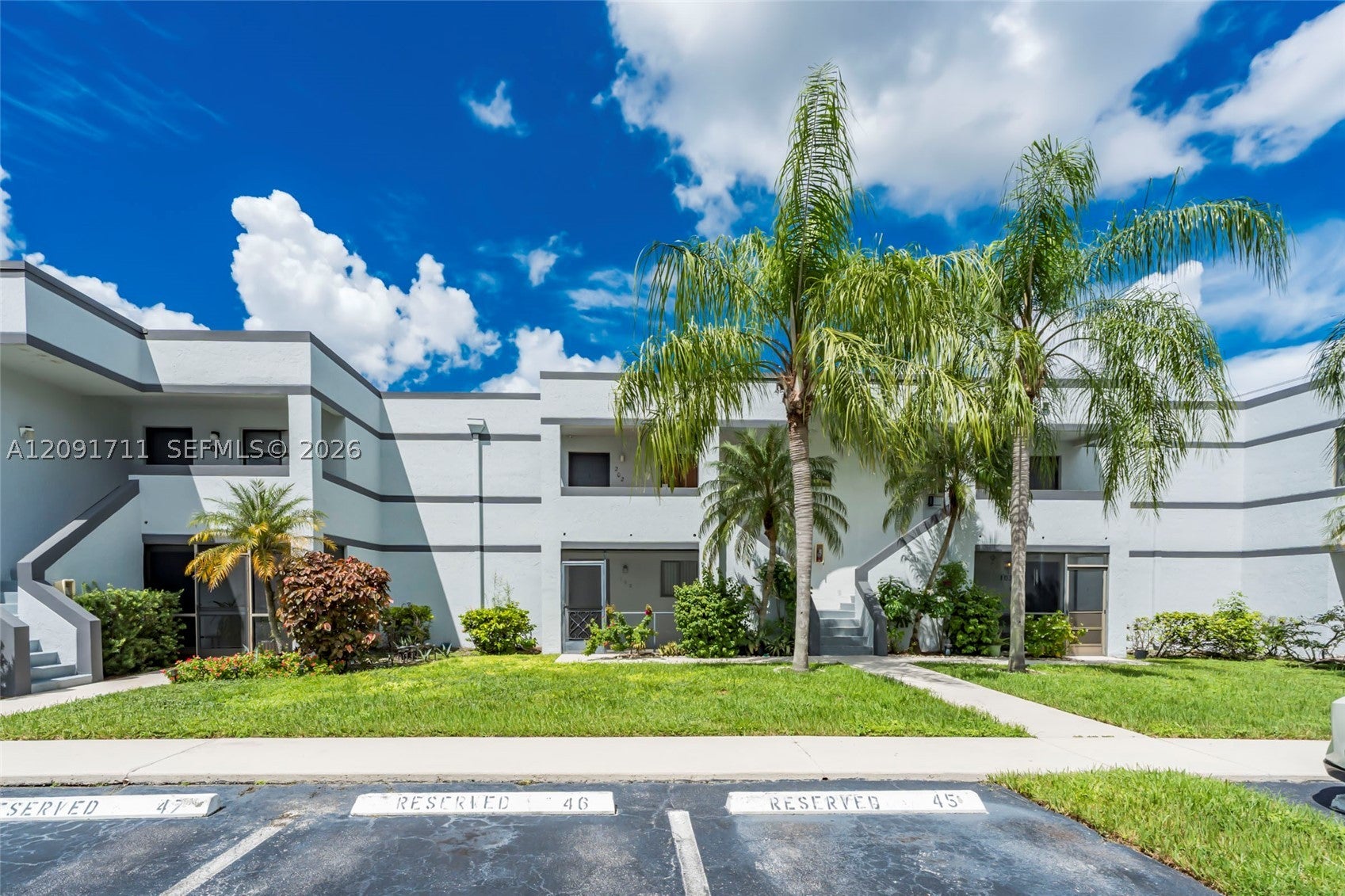 161 Lakeview Dr 202