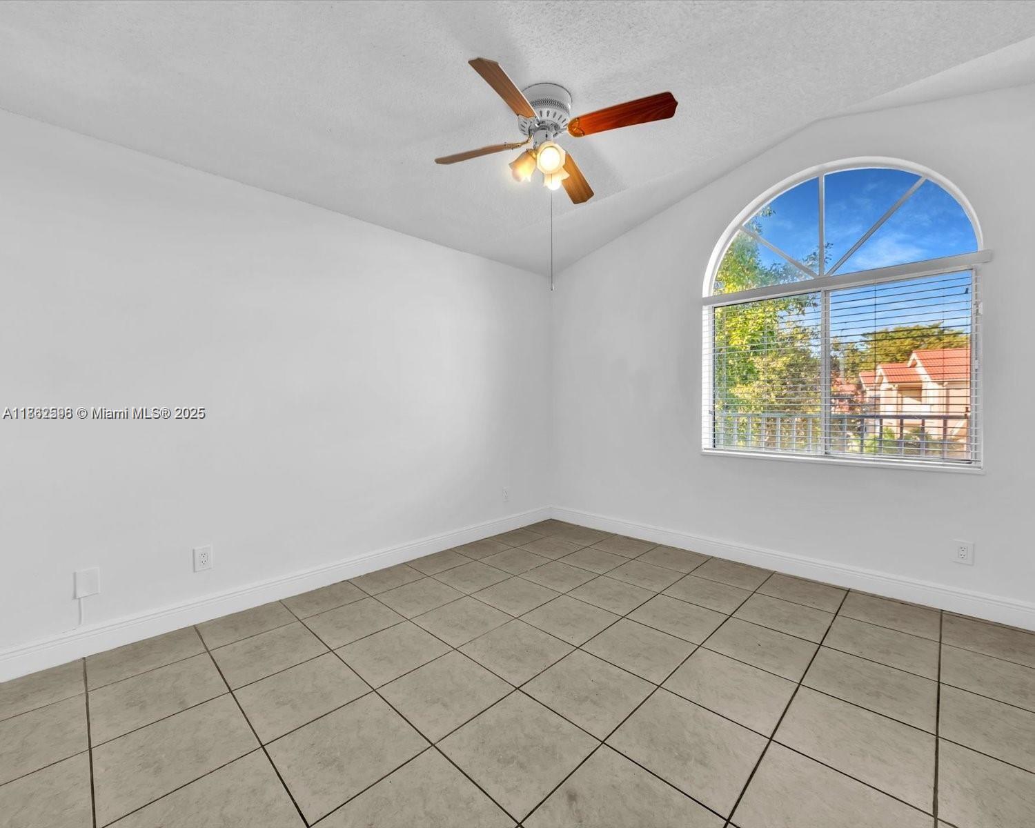 ROYAL PALM PLACE - Residential