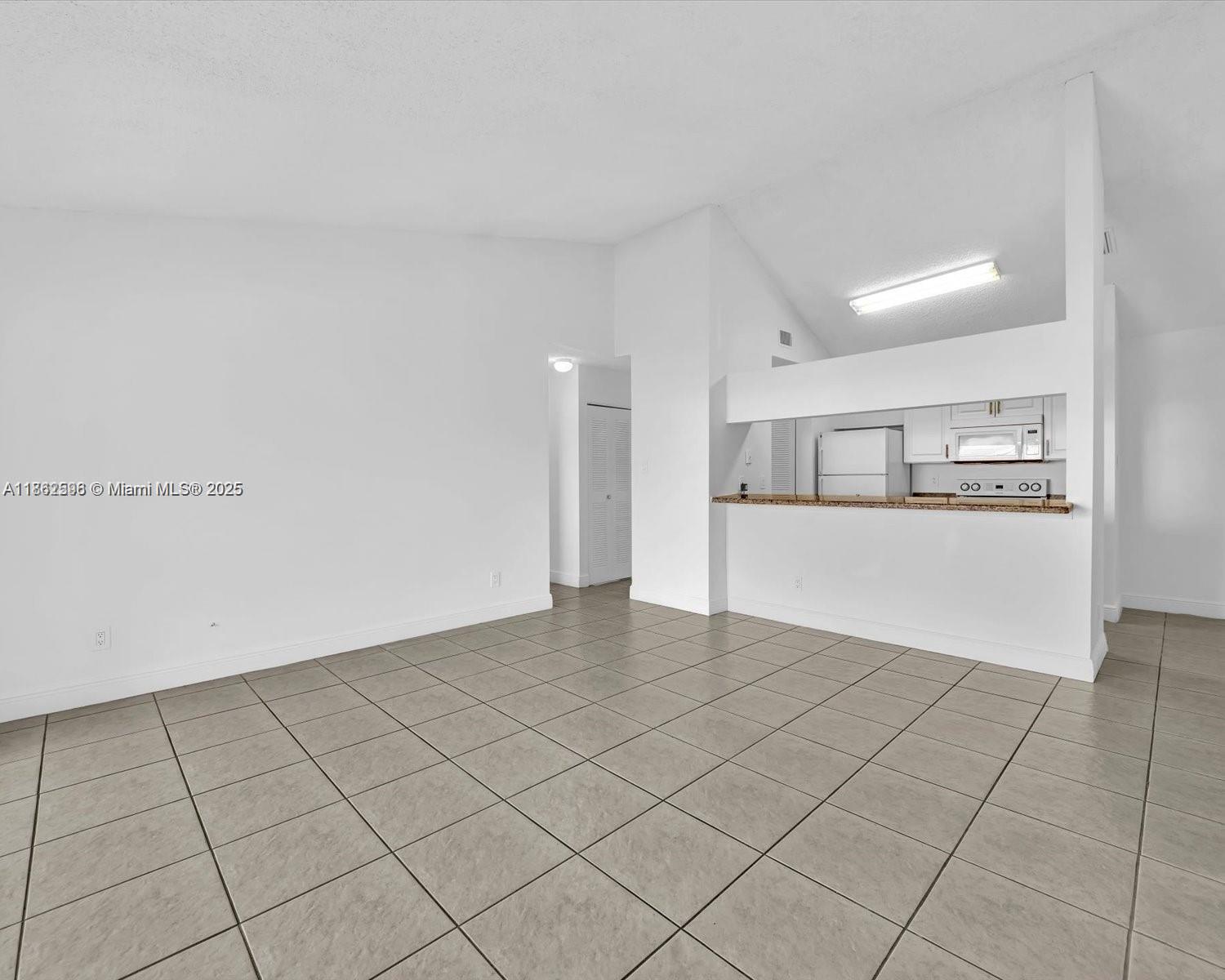 ROYAL PALM PLACE - Residential