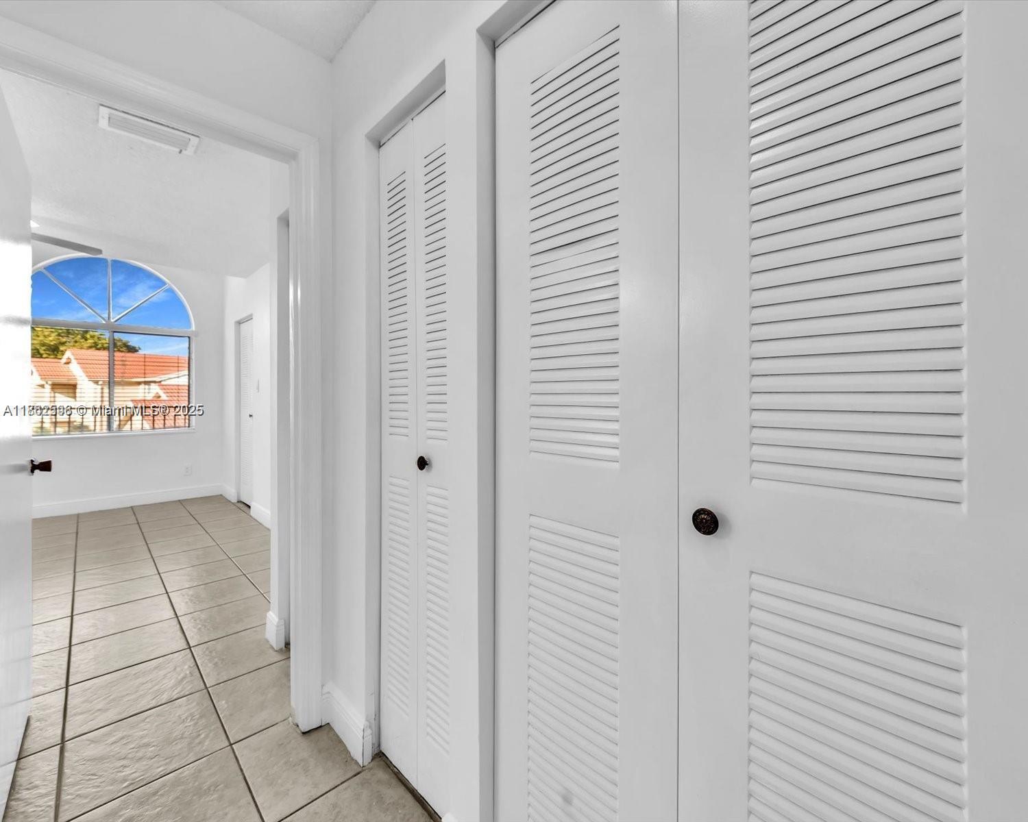 ROYAL PALM PLACE - Residential