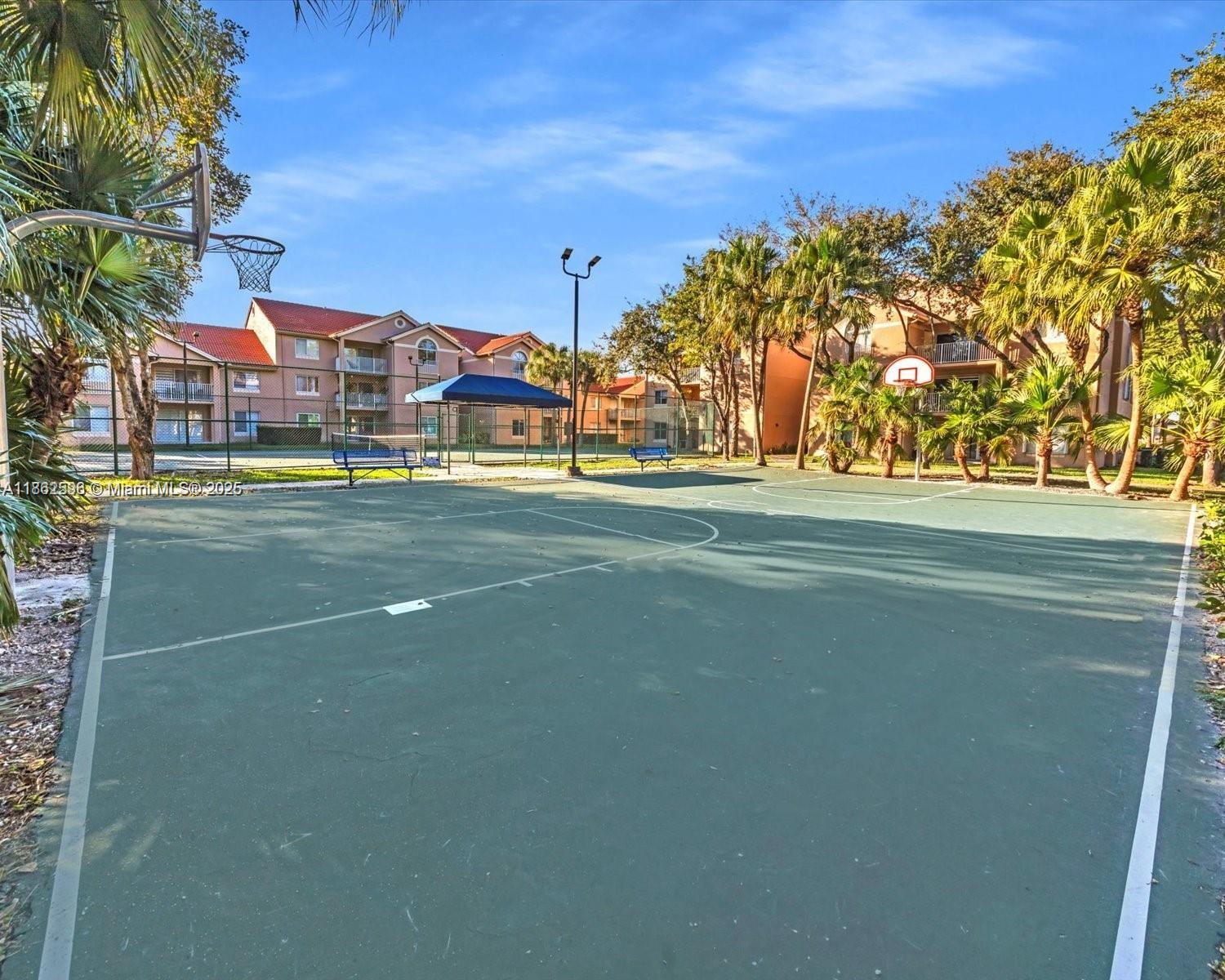 ROYAL PALM PLACE - Residential