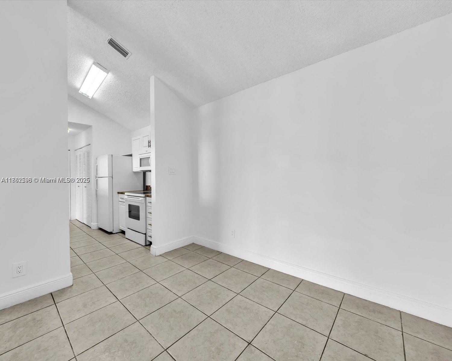 ROYAL PALM PLACE - Residential