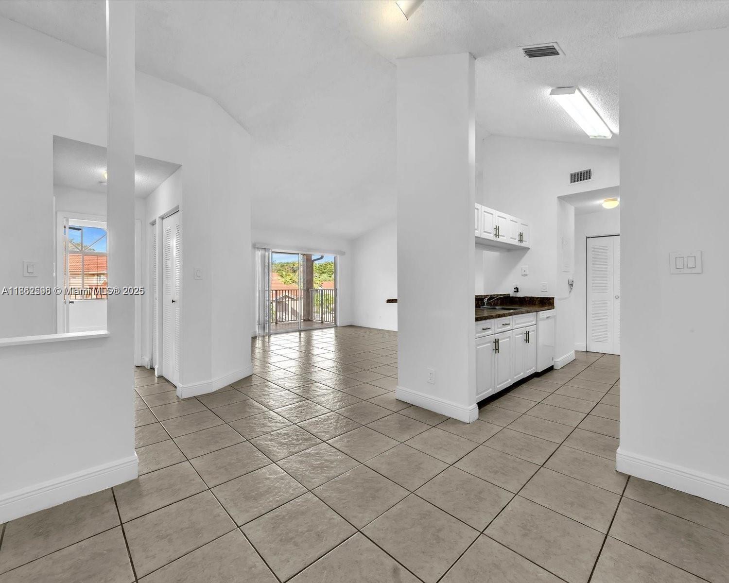 ROYAL PALM PLACE - Residential