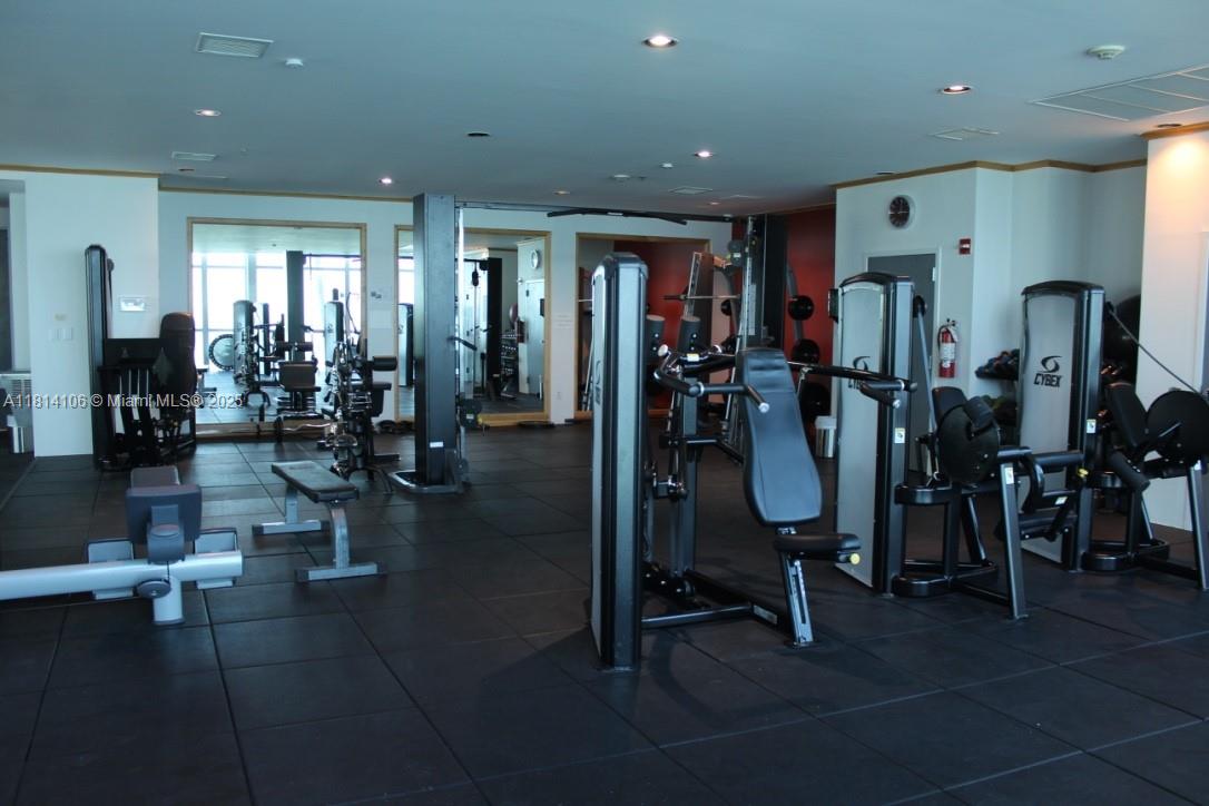 THE MARK ON BRICKELL COND - Residential Lease