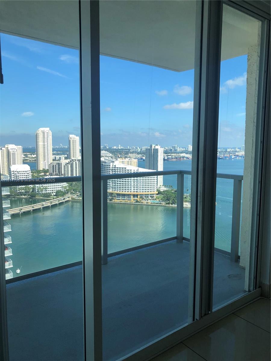 THE MARK ON BRICKELL COND - Residential Lease