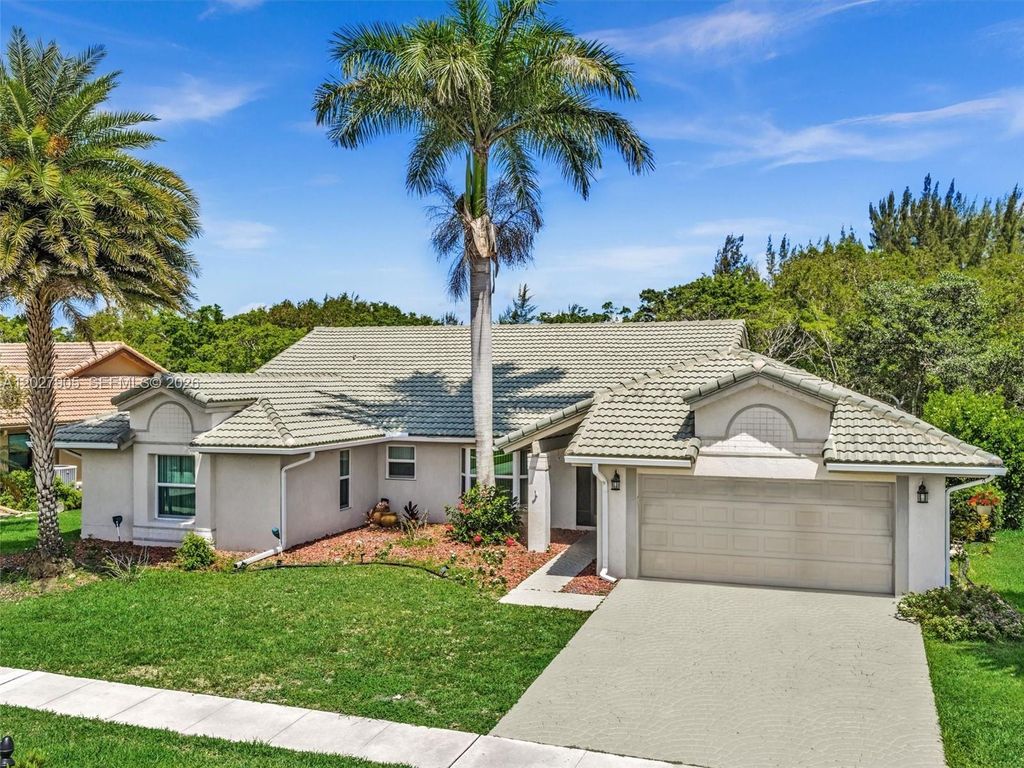 Photo of 11690 Island Lakes Ln, Boca Raton, FL 33498 (MLS # A12027905)