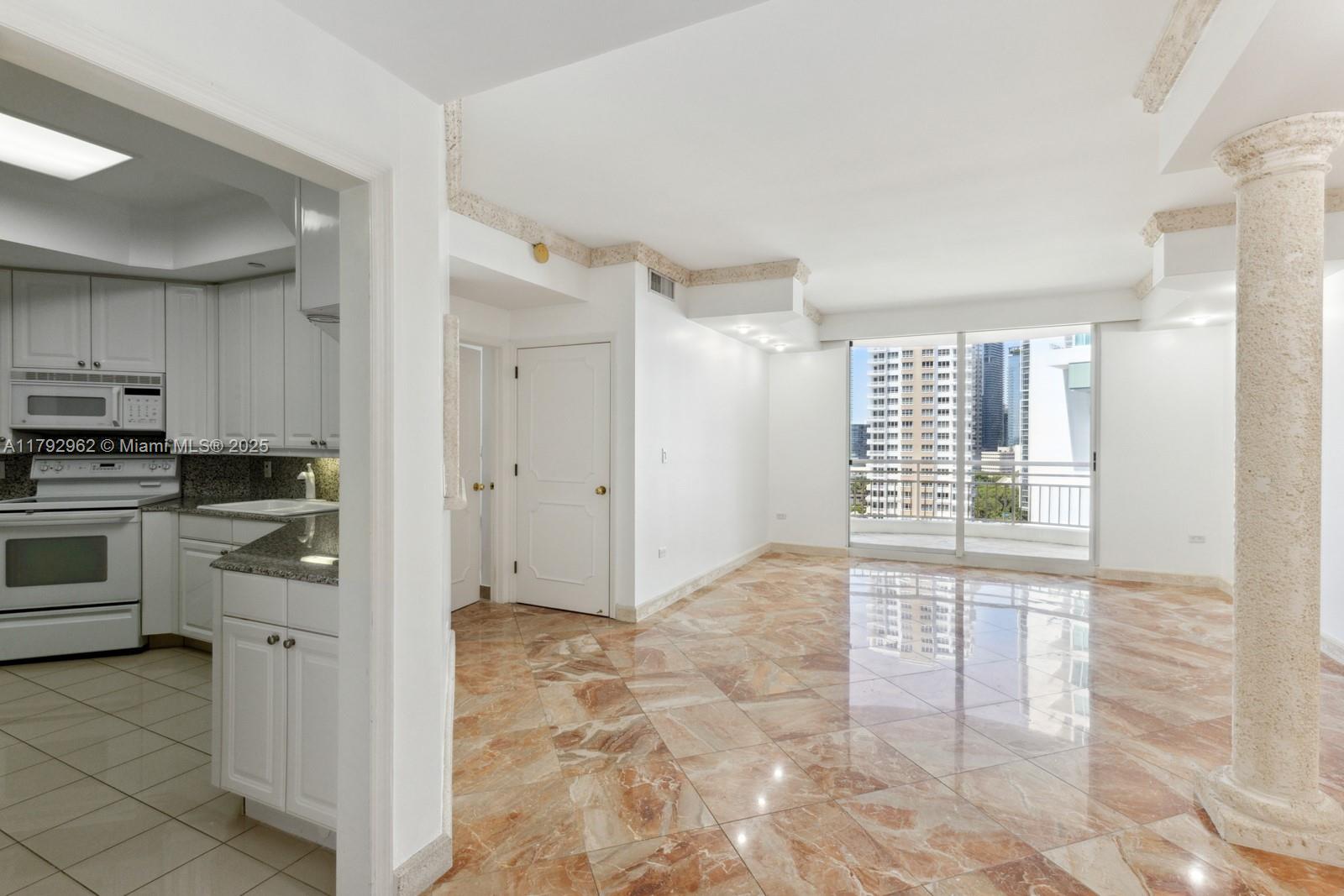 888 Brickell Key Dr 1600