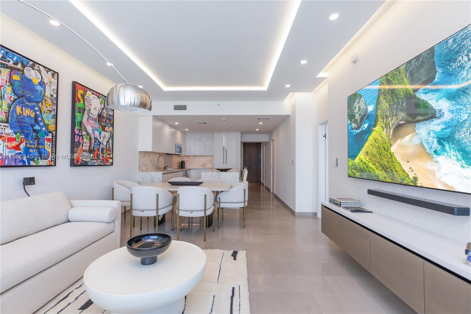 88 SW 7th St 3406