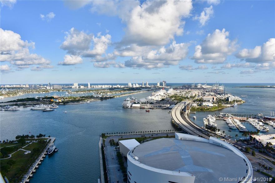 The best price in the building. Price for sale. Beautiful 1/1.5 apt with a den in the prestigious Marina Blue. The bay views from the balcony are breathtaking. Must See! Easy to show .Call the office for an appointment. PRICE IS FIRM