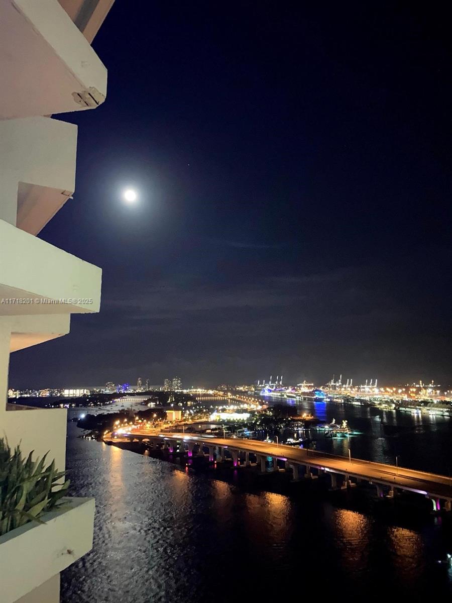 VENETIA CONDO - Residential
