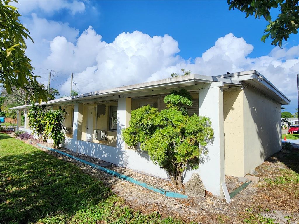Photo of 5934 Buchanan St #1-4, Hollywood, FL 33021 (MLS # A11894901)