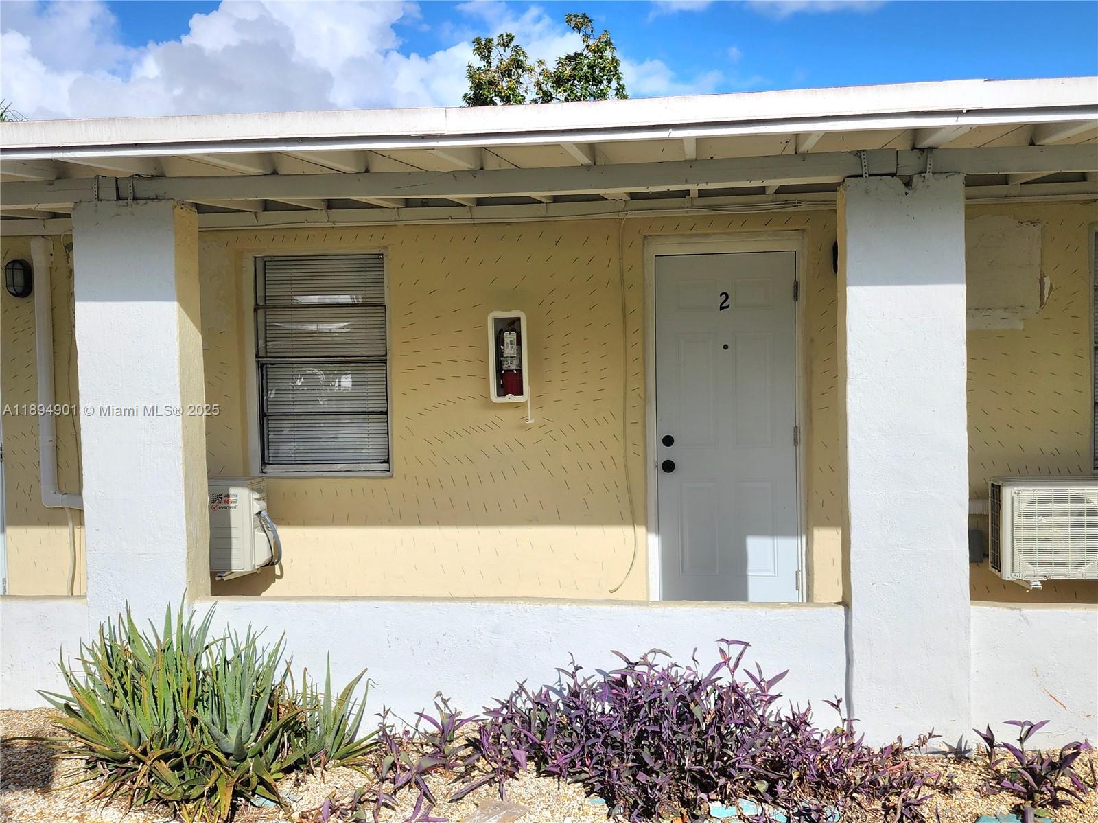 HOLLYWOOD BEACH GARDENS - Residential Lease
