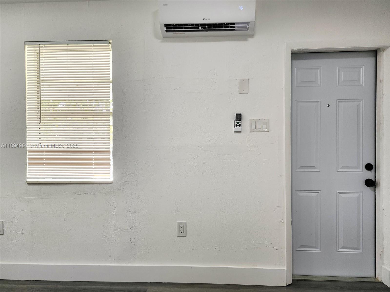 HOLLYWOOD BEACH GARDENS - Residential Lease