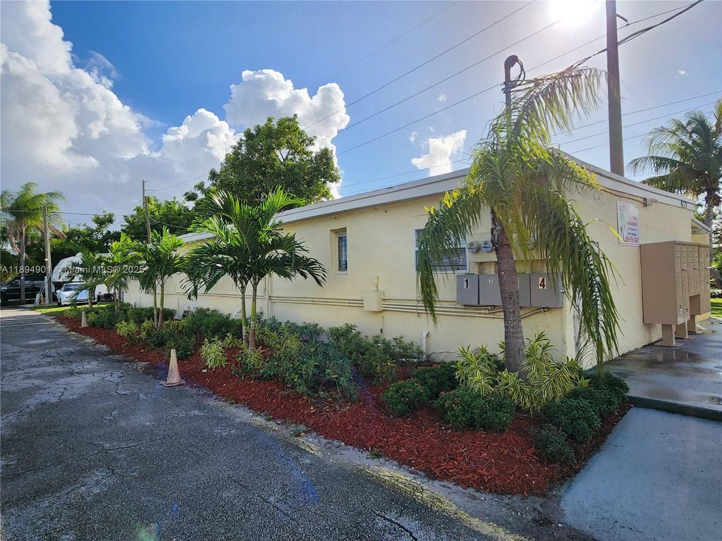 Photo of 5934 Buchanan St #1-4, Hollywood, FL 33021 (MLS # A11894901)