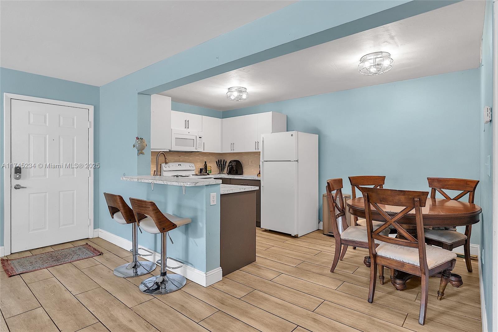 PALMS OF PEMBROKE CONDO - Residential