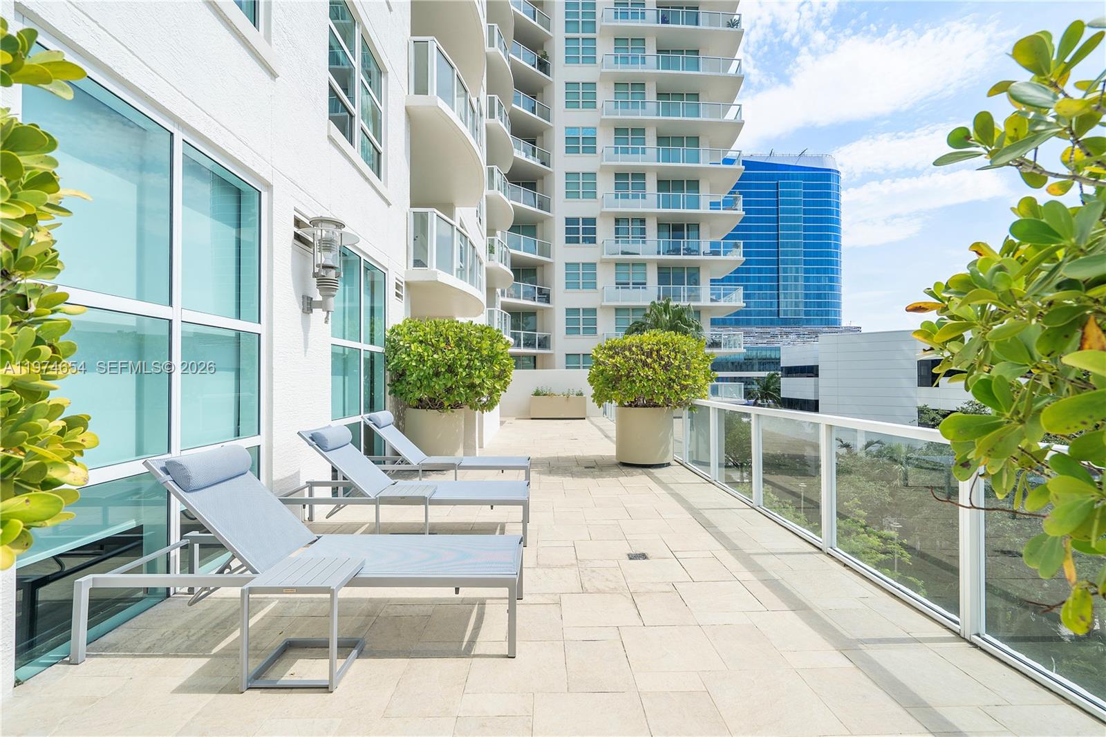 THE PORT RESIDENCES - Residential