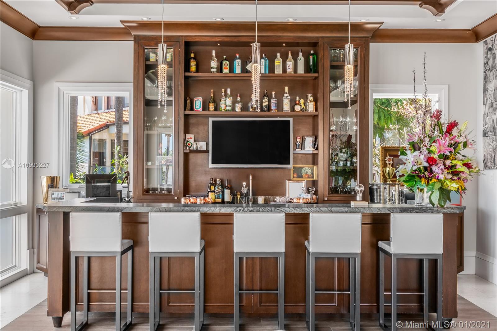 CRYSTAL VIEW - Residential