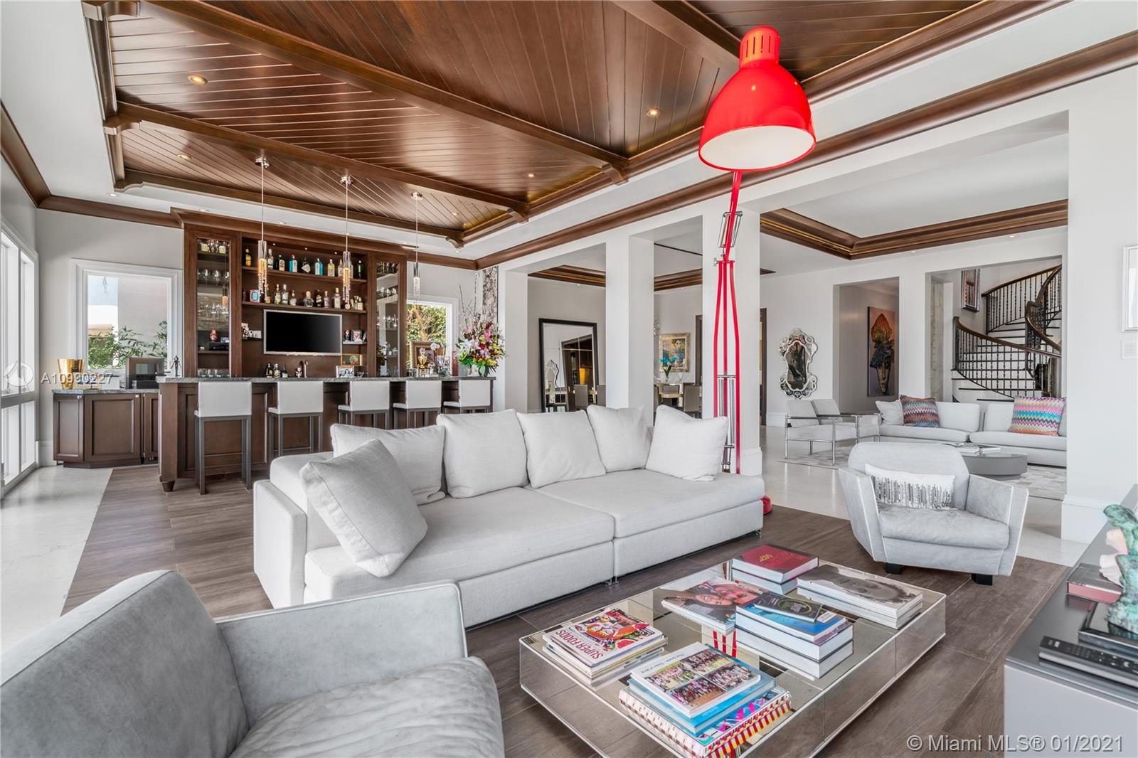 CRYSTAL VIEW - Residential