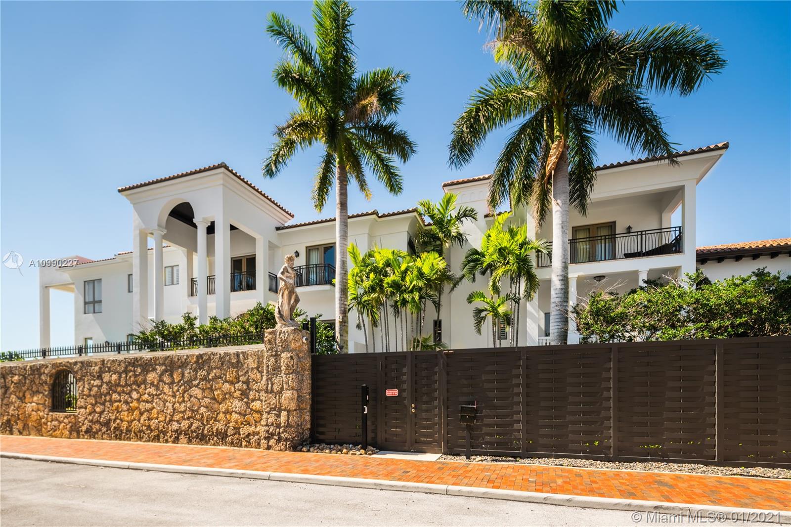 CRYSTAL VIEW - Residential