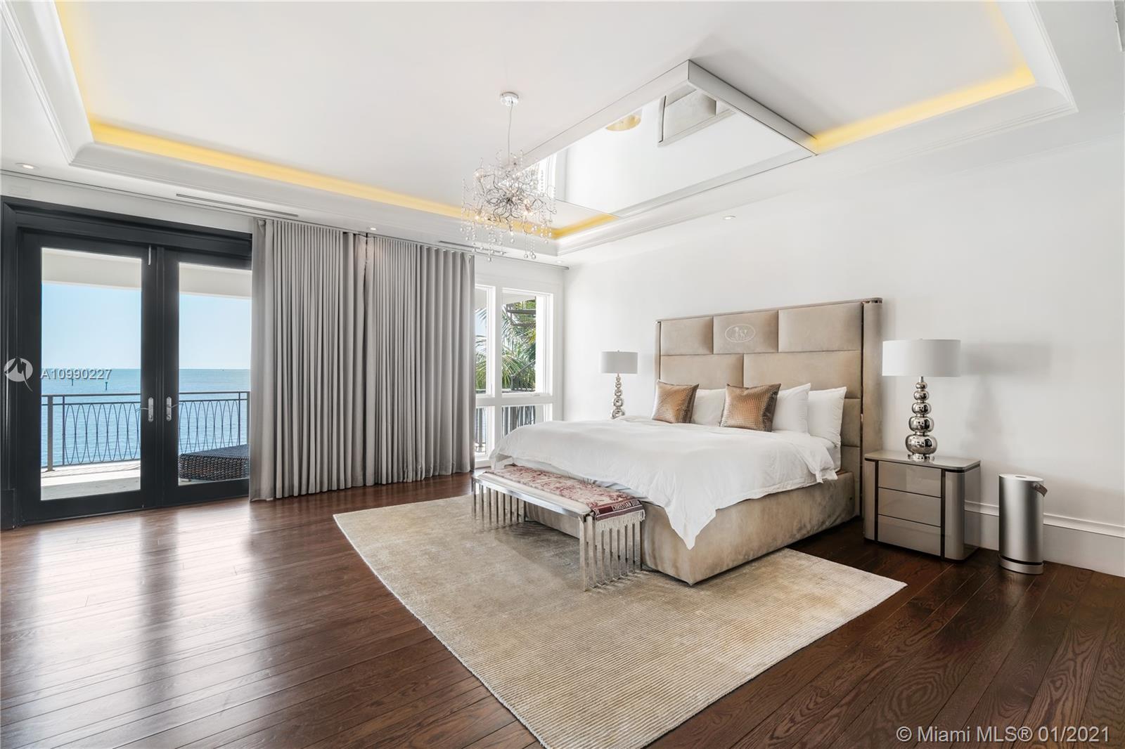 CRYSTAL VIEW - Residential