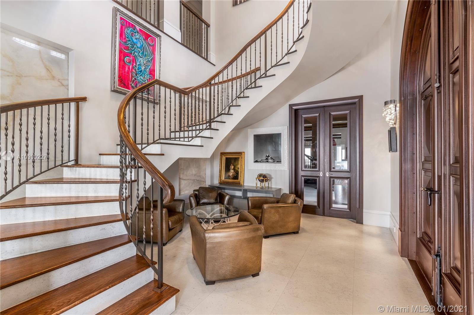 CRYSTAL VIEW - Residential