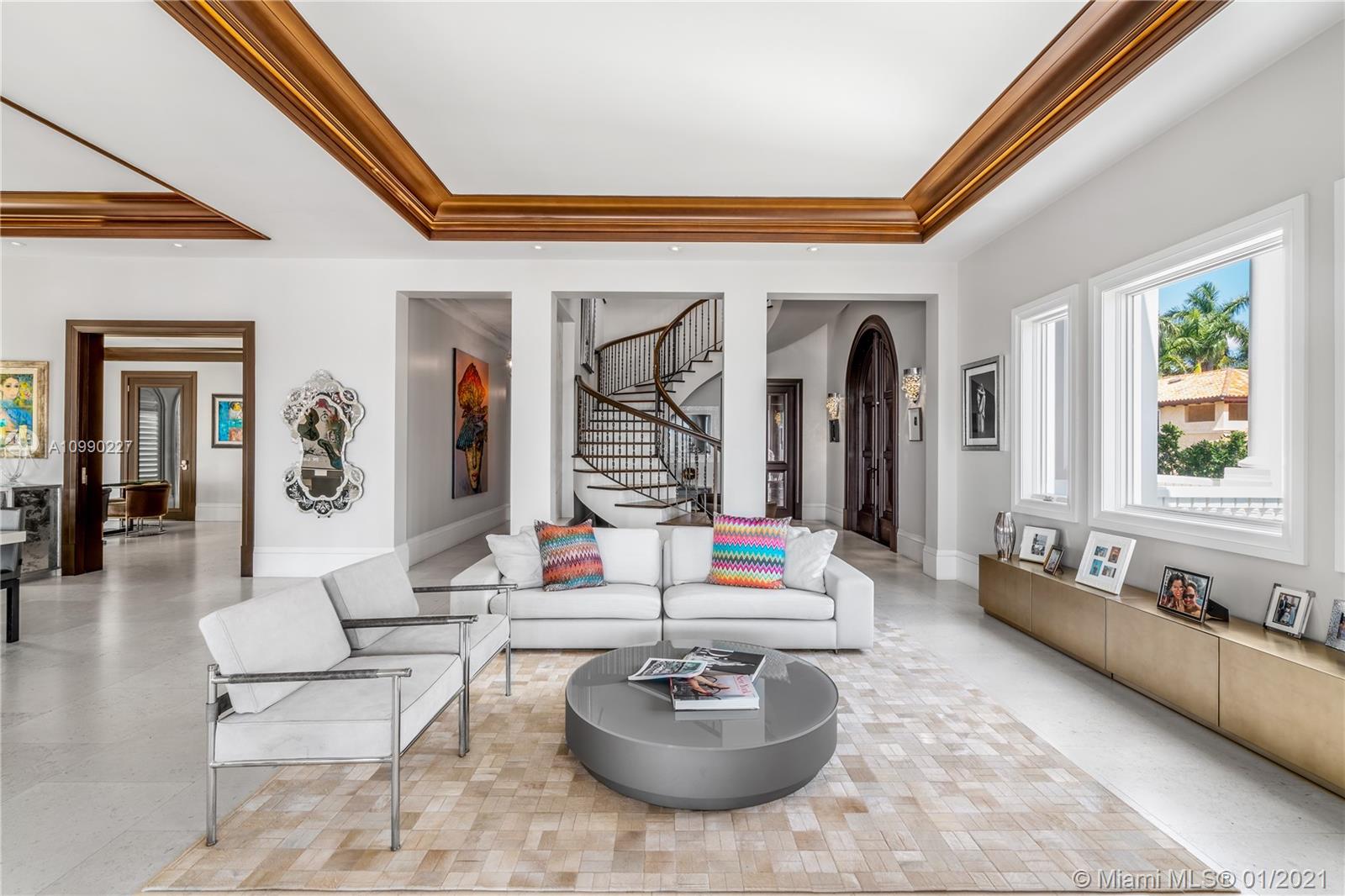 CRYSTAL VIEW - Residential