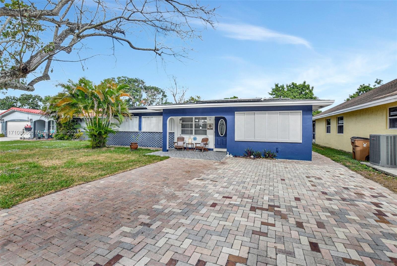 CRYSTAL LAKE 4TH SEC - Residential