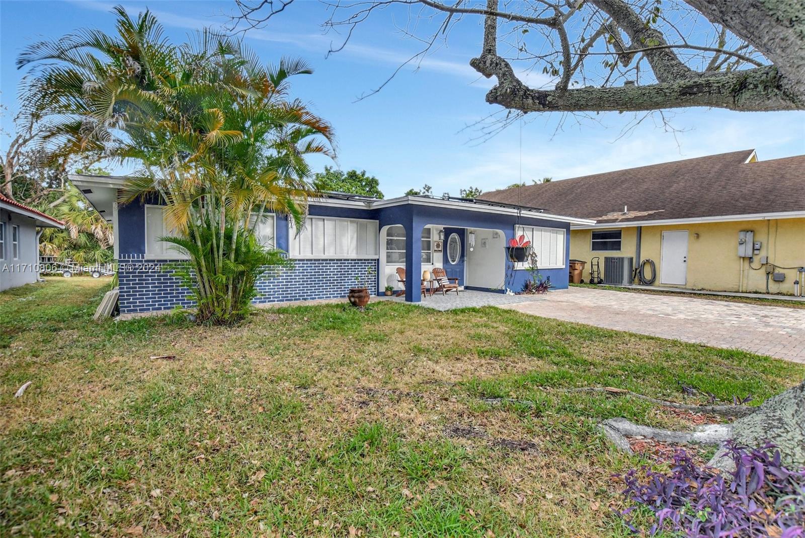 CRYSTAL LAKE 4TH SEC - Residential