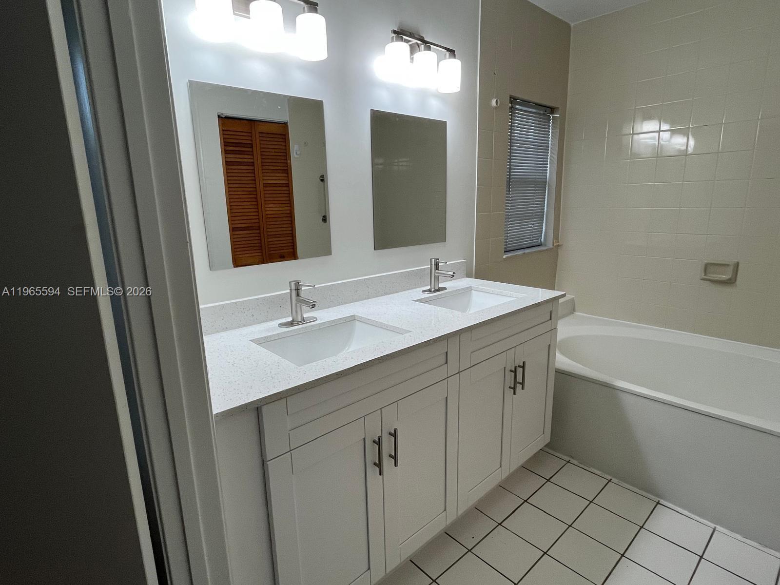 CHARLESTOWNE - Residential Lease