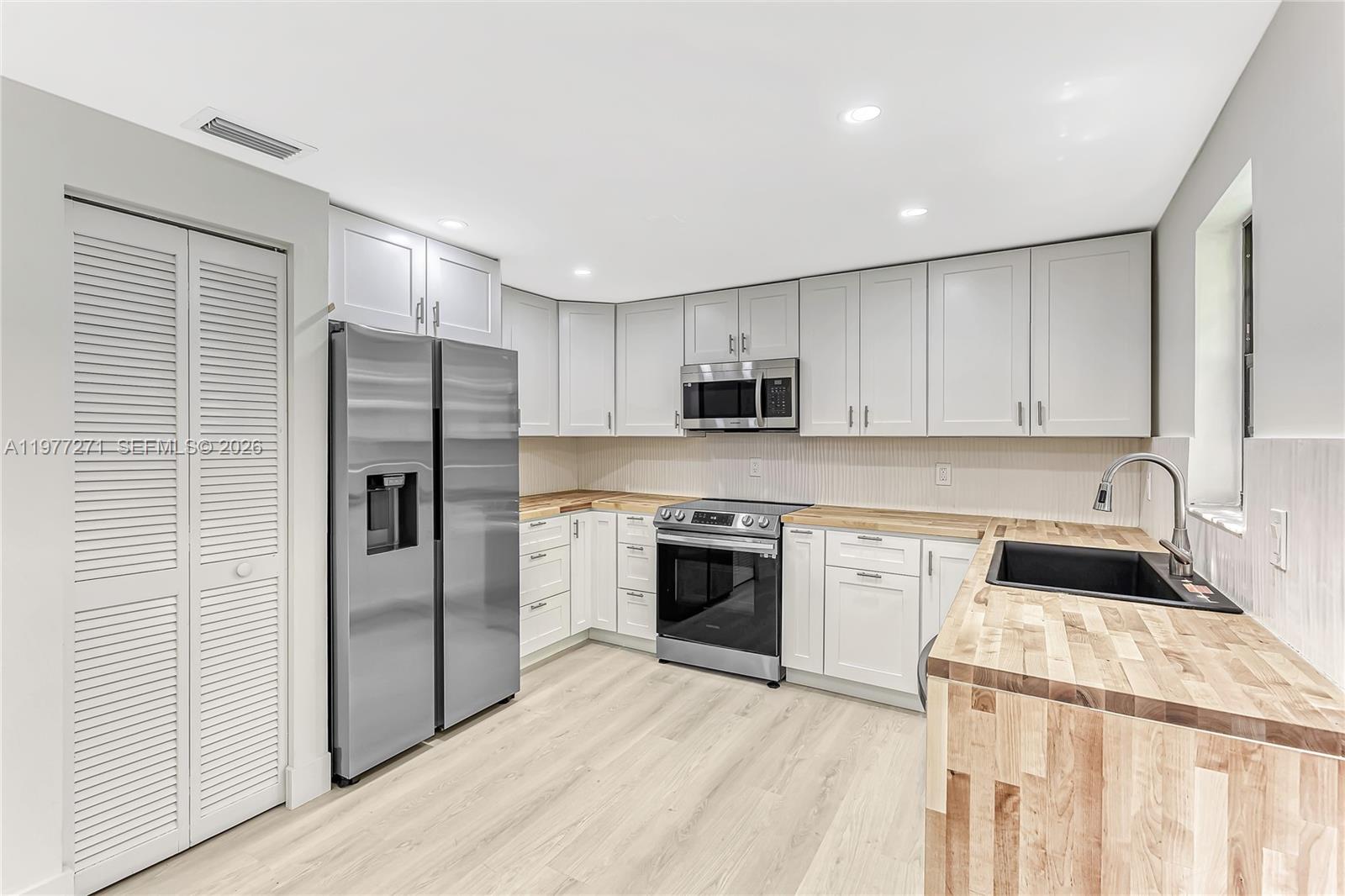 LA MIRADA AT BOCA POINTE - Residential Lease