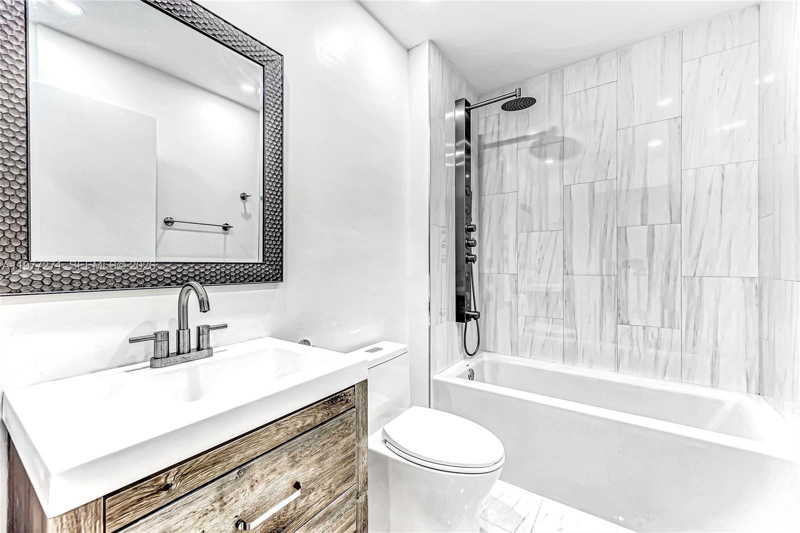 LA MIRADA AT BOCA POINTE - Residential Lease