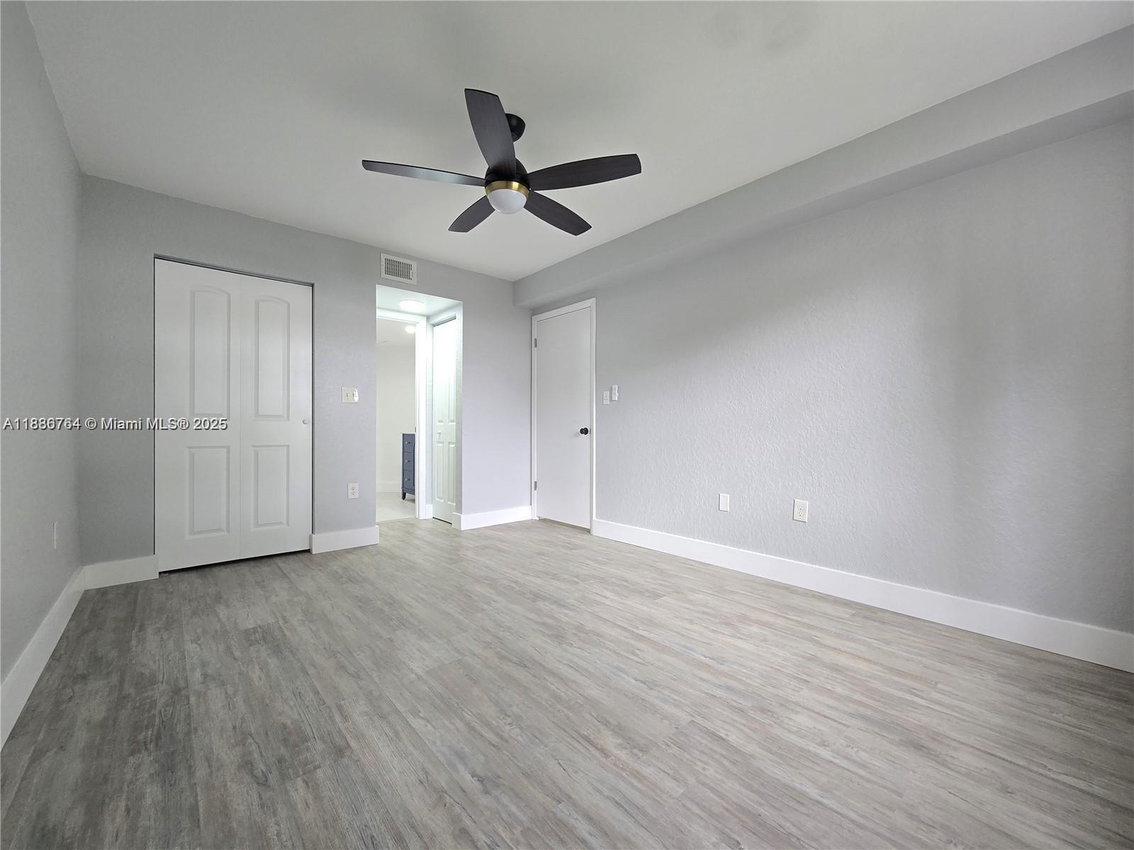 LAKEVIEW CLUB CONDO - Residential Lease