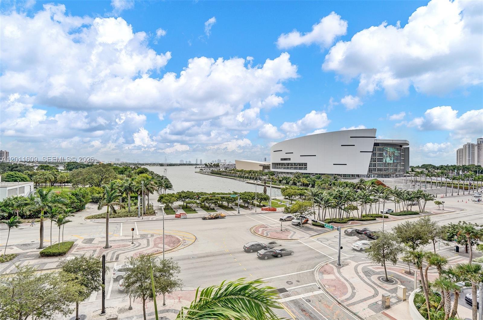 900 BISCAYNE BAY CONDO - Residential