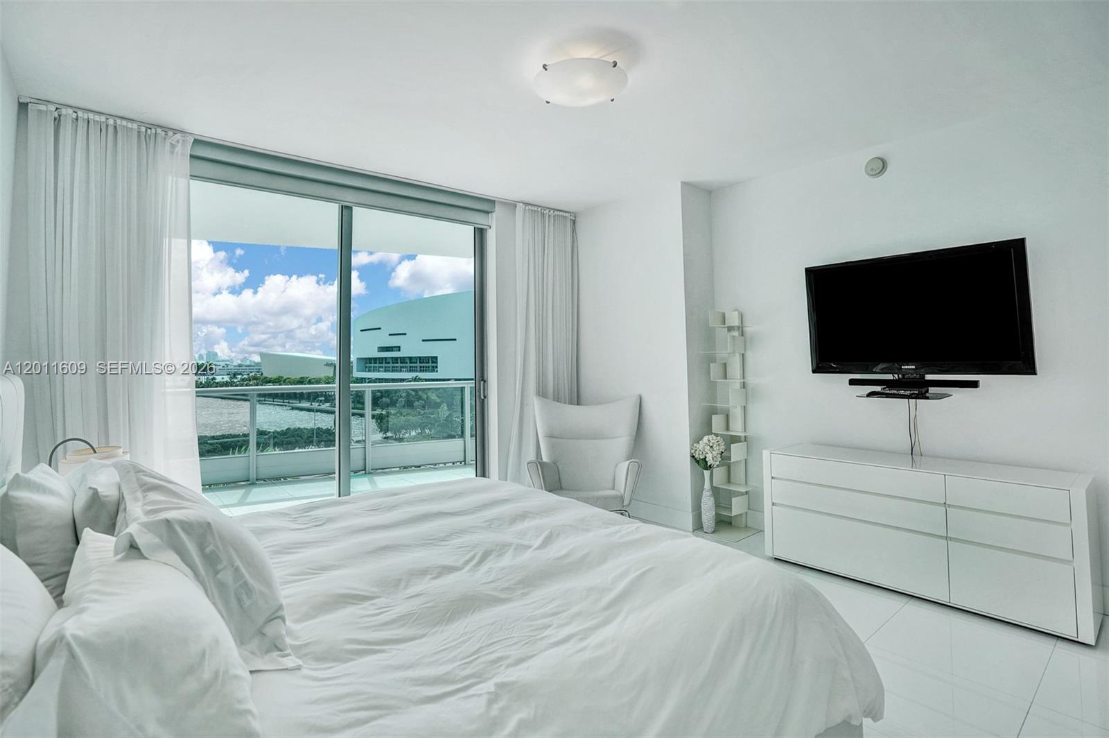 900 BISCAYNE BAY CONDO - Residential