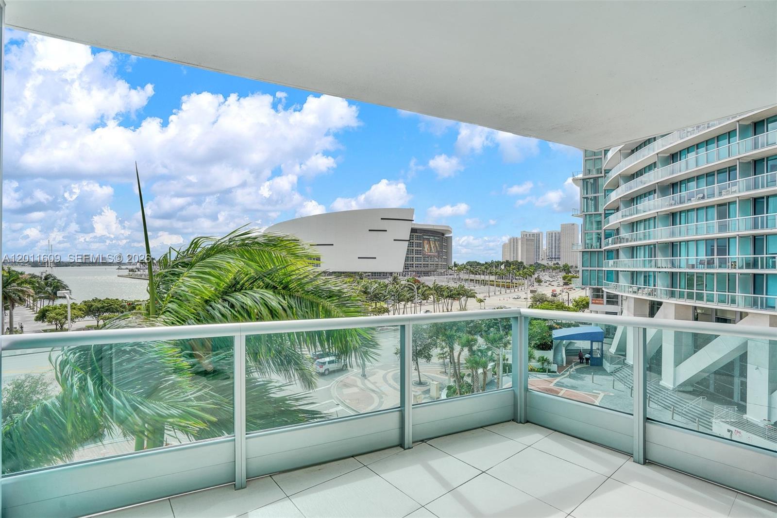 900 BISCAYNE BAY CONDO - Residential