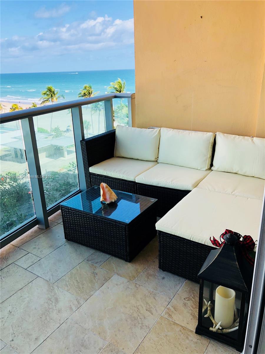 WAVE CONDO - Residential Lease