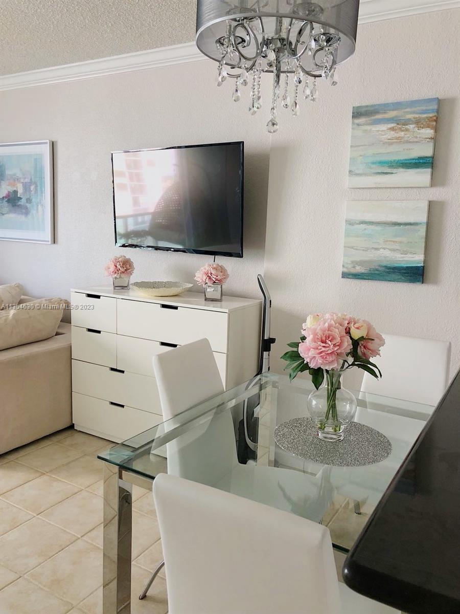 WAVE CONDO - Residential Lease