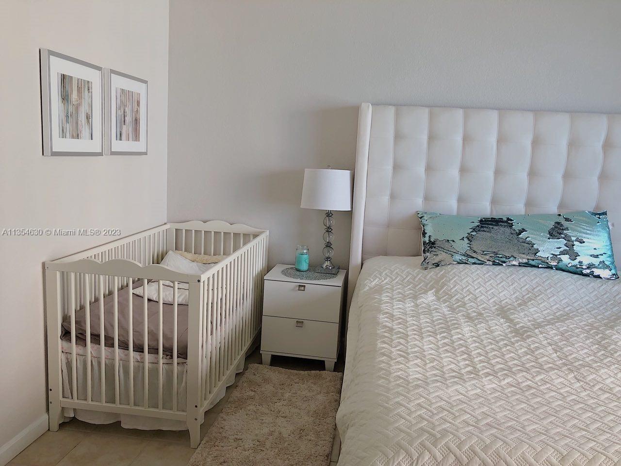 WAVE CONDO - Residential Lease