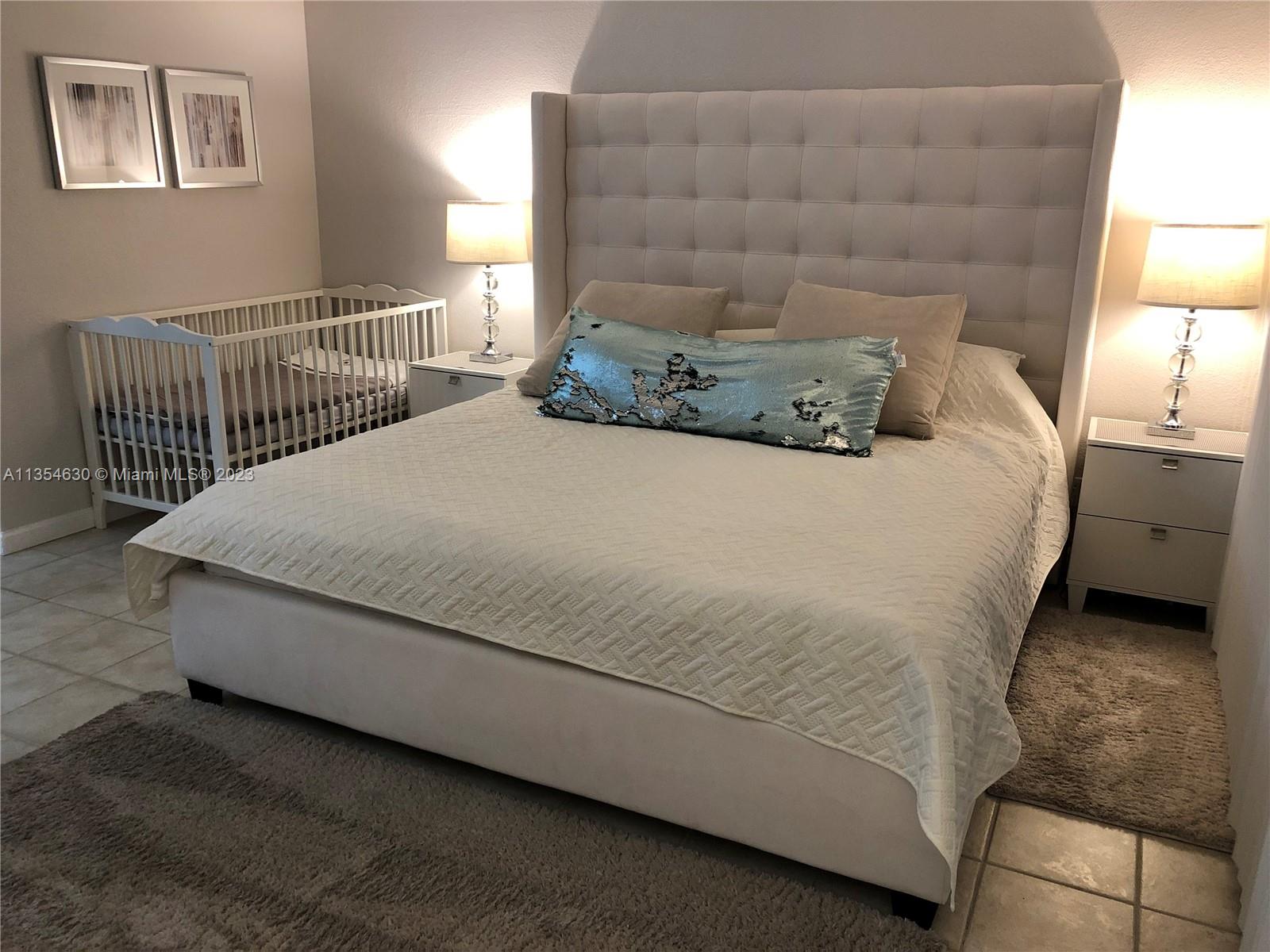 WAVE CONDO - Residential Lease