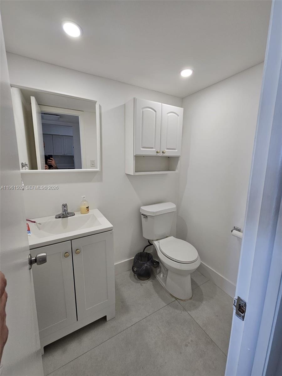 STANTON HOUSE CONDO - Residential