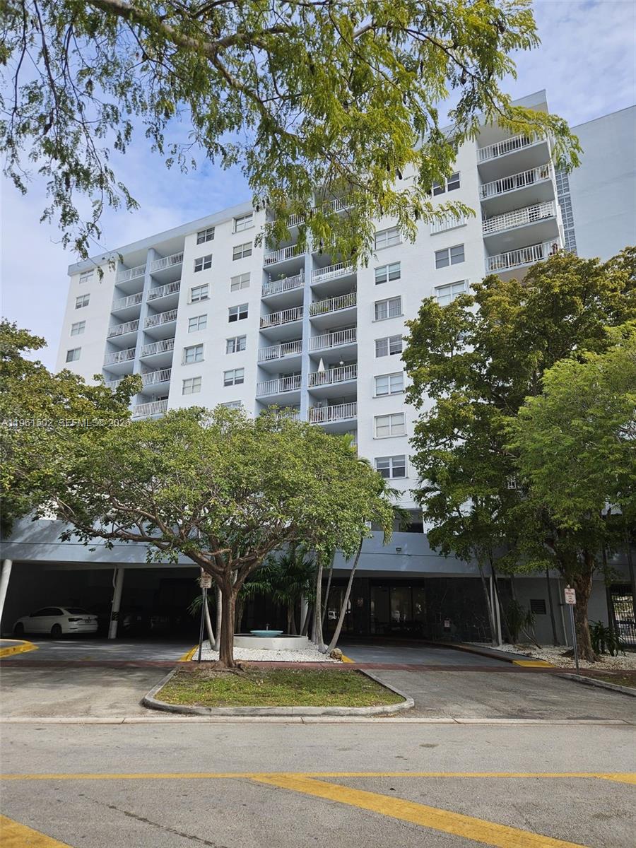 STANTON HOUSE CONDO - Residential