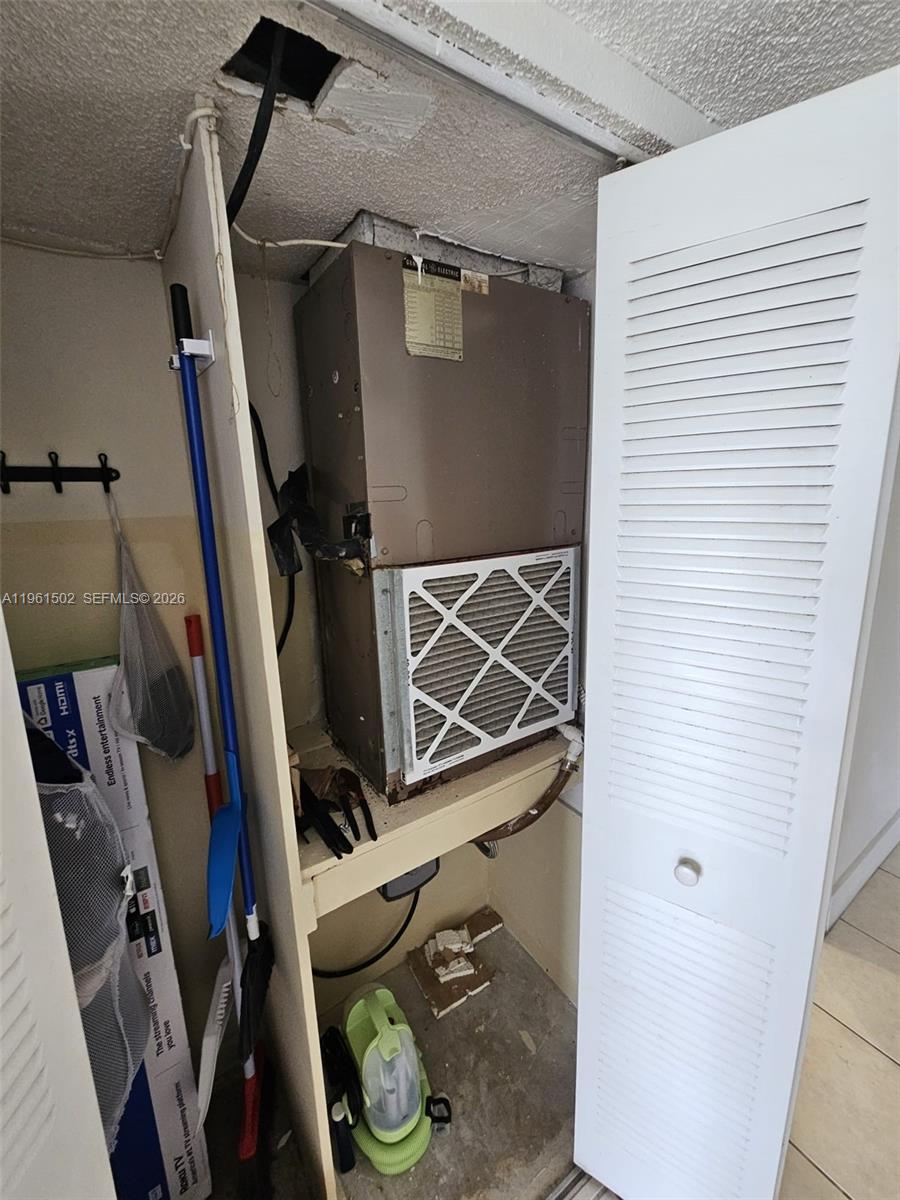 STANTON HOUSE CONDO - Residential