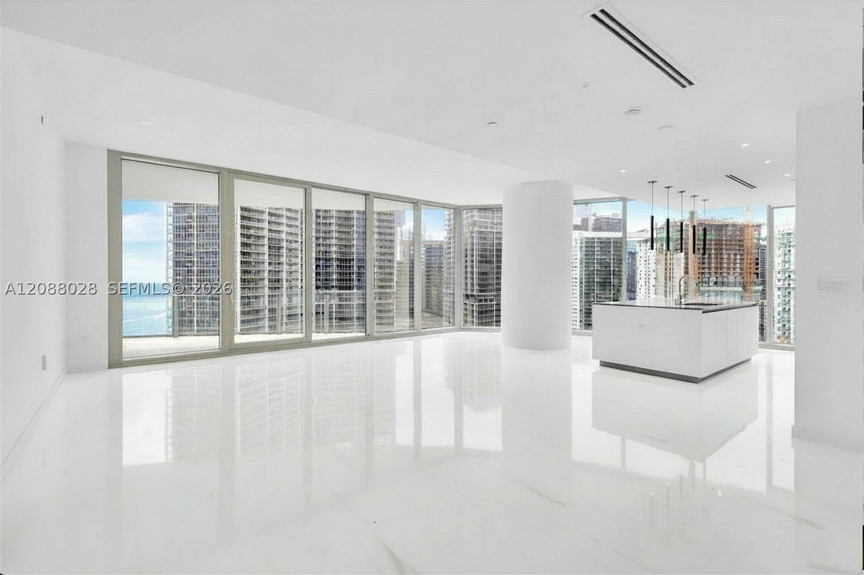 300 Biscayne Boulevard Way 2907W