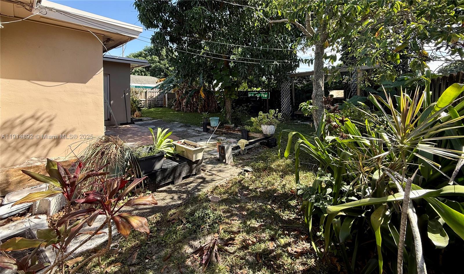 BOULEVARD HEIGHTS SEC 1 - Residential Lease