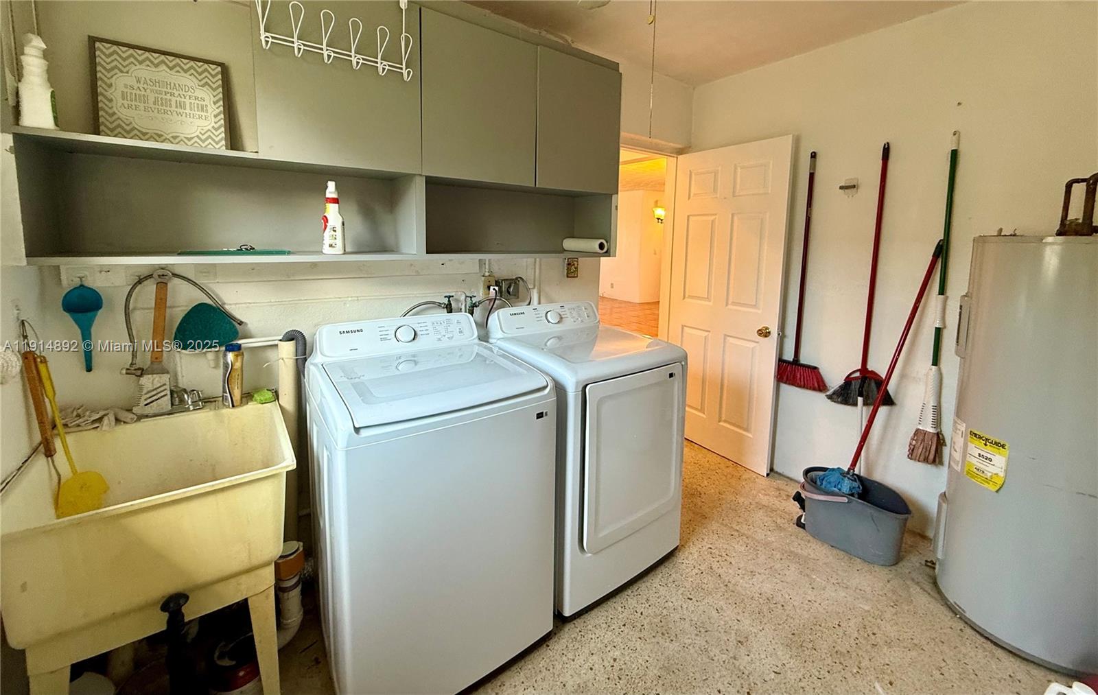 BOULEVARD HEIGHTS SEC 1 - Residential Lease