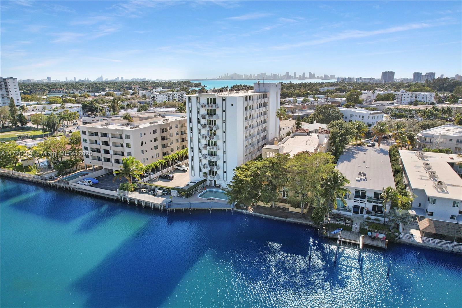 THE KNIGHTSBRIDGE CONDO - Residential