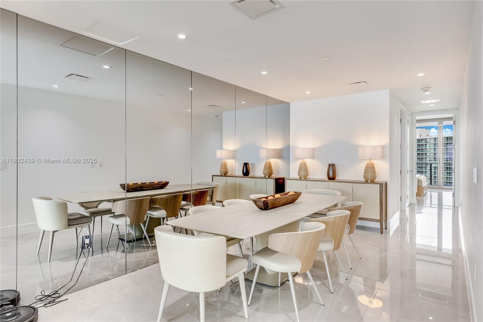 15701 Collins Ave 1402